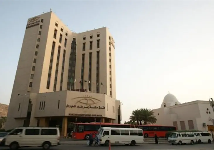 GRAND CORAL