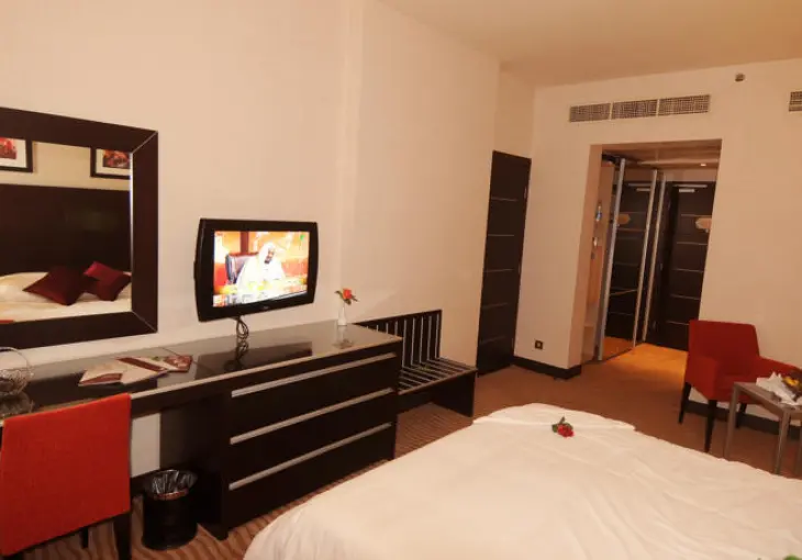 GRAND MERCURE