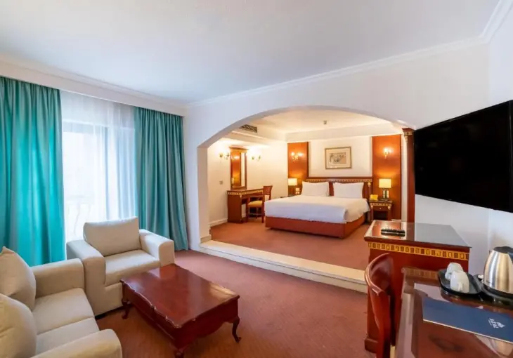 Azal Pyramids Hotel
