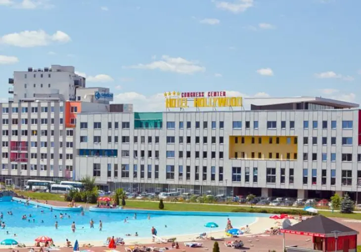 HOLLYWOOD HOTEL 4 YILDIZLI