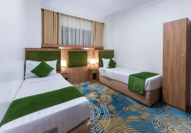 Hayah Plaza Hotel