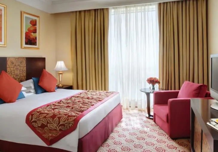 PULLMAN ZAMZAM TOWER