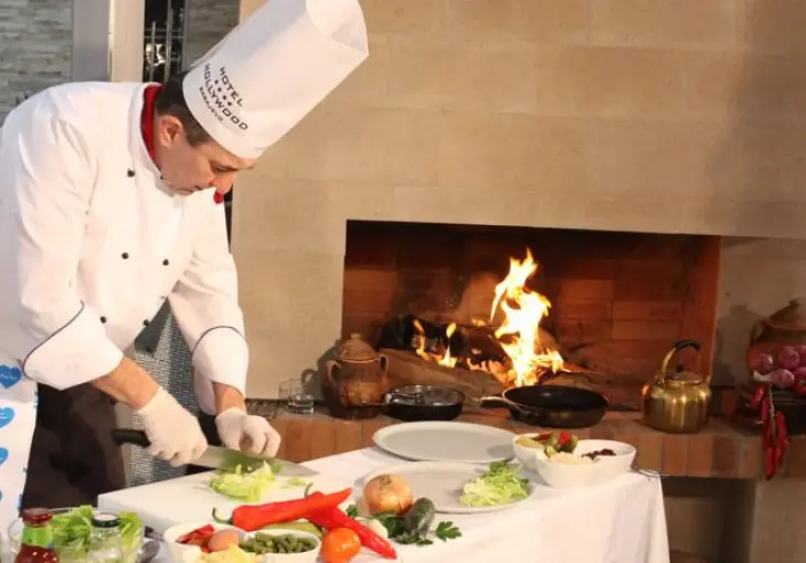 HOLLYWOOD HOTEL 4 YILDIZLI